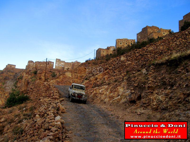 Yemen - Shahara Village - 03.jpg